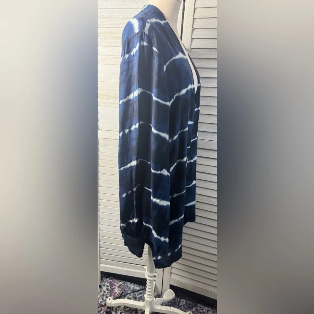 Xhilaration Navy Tie Dye Striped Kimono Cardigan Boho Layering Wrap M/L NWT